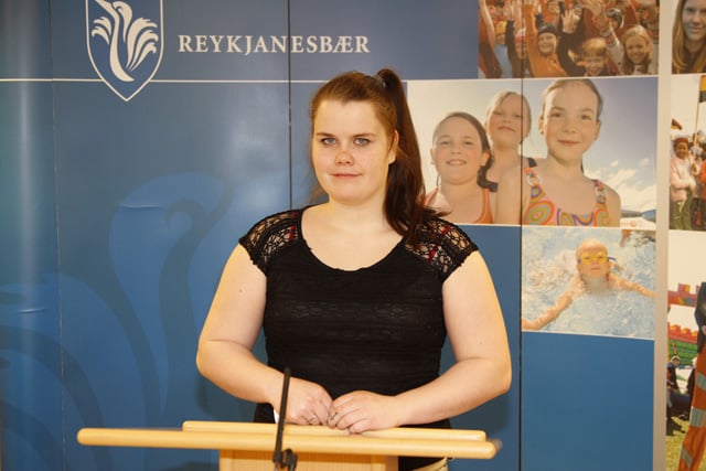 Gaman að fá að prófa ræðupúlt bæjarstjórnar