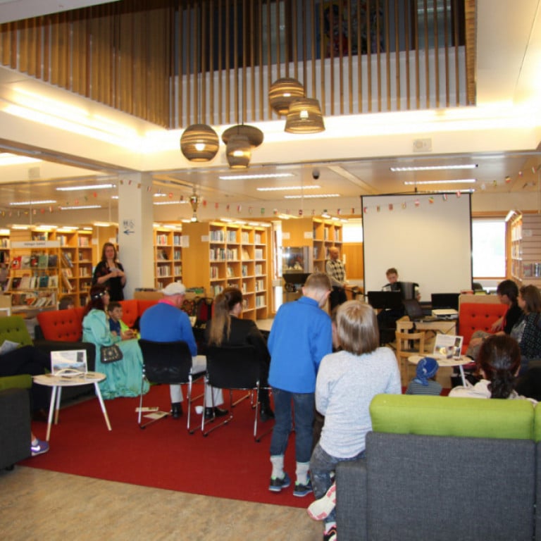 Hoft yfir miðju Ráðhússins þar sem dagskrá fór að mestu fram