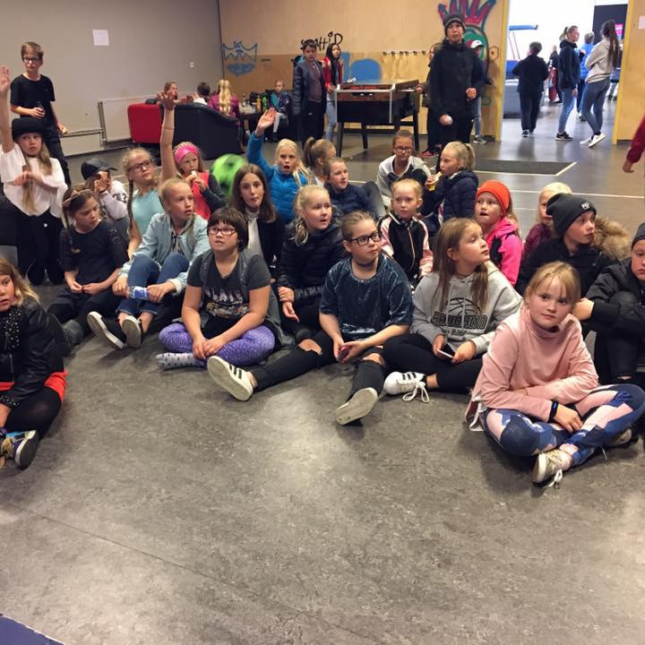 21192380_10210141803445196_8611448116584373011_n