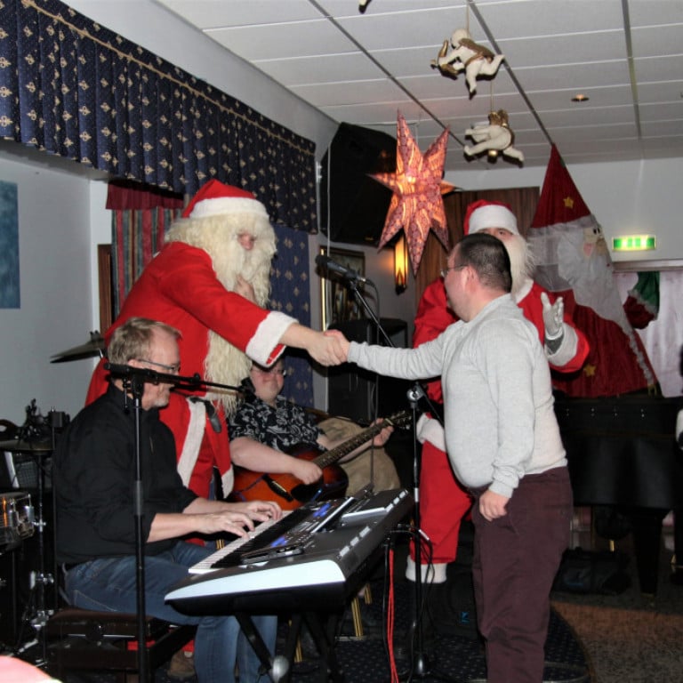 Sveinka heilsað með virktum