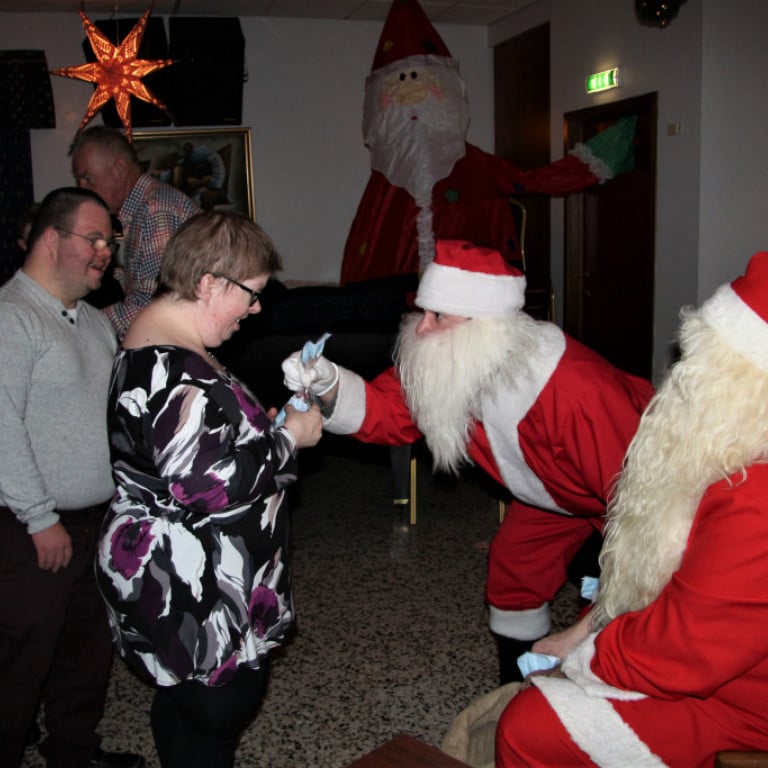 Allir voru leystir út með jólasveinasælgætispoka