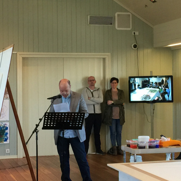 Listfræðingur flytur ávarp