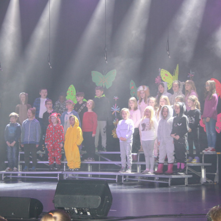 Árshátíðaratriði frá Háaleitisskóla