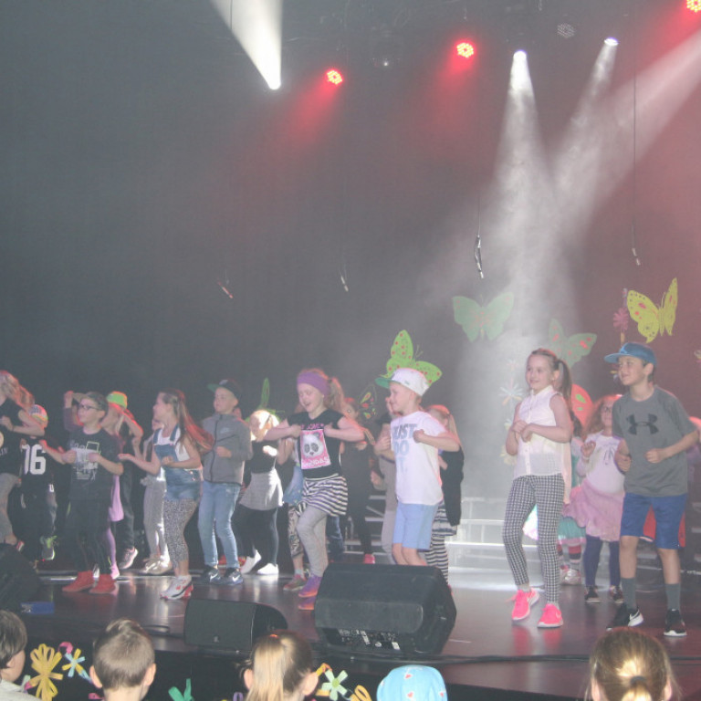 Árshátíðaratriði úr Njarðvíkurskóla