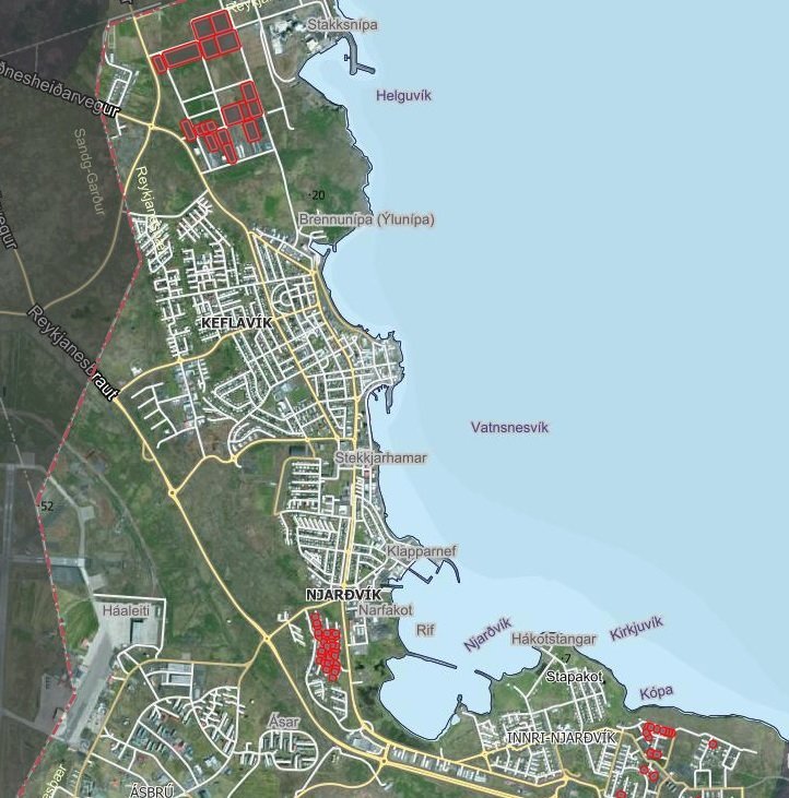 Allar lausar lóðir eru með rauðum útlínum á Kortasjá Loftmynda.