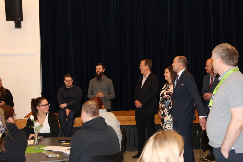 Nemendur heimsóttir á sal