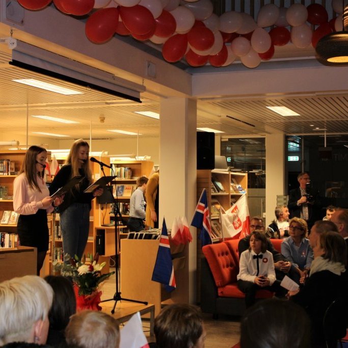 Kynnar hátíðarinnar, þær Marcelina Owczarska og Julia Dubrowska