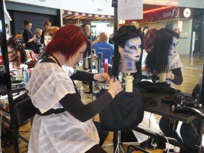 Frá námi í háriðn