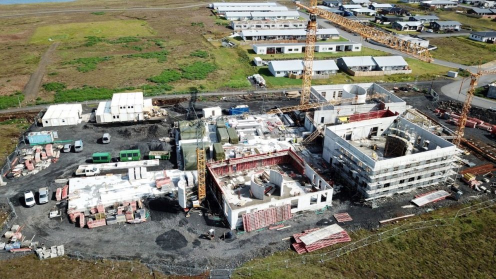 Loftmynd af framkvæmdasvæði við Stapaskóla sl. sumar