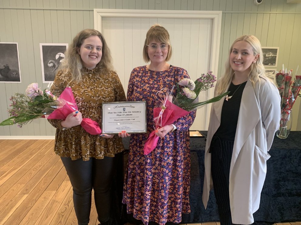 Brynja Ýr Júlíusdóttir og Kristín Þóra Möller kennarar í Akurskóla ásamt Valgerði Björk formanni fr…