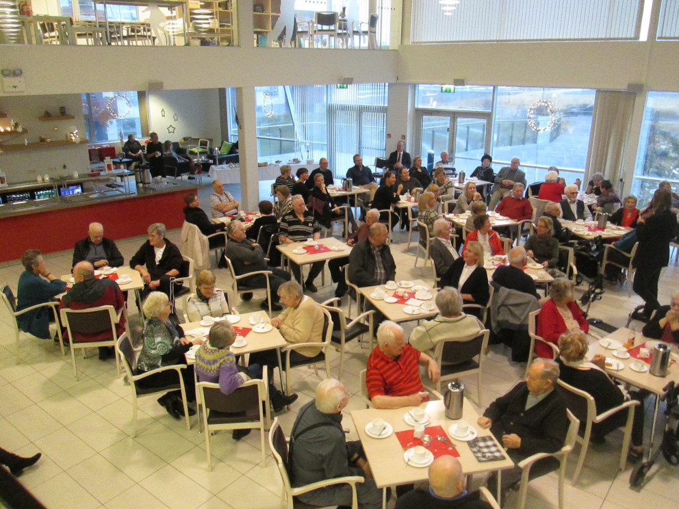 Frá 25 ára afmæli Dagdvalar aldraðra