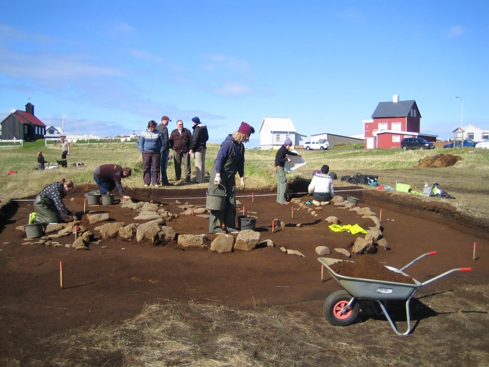 Frá fornleifauppgreftri í Höfnum.