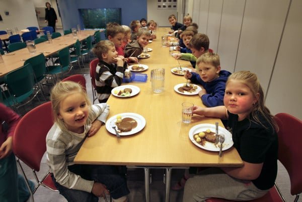 Frá matmálstíma í Heiðarskóla