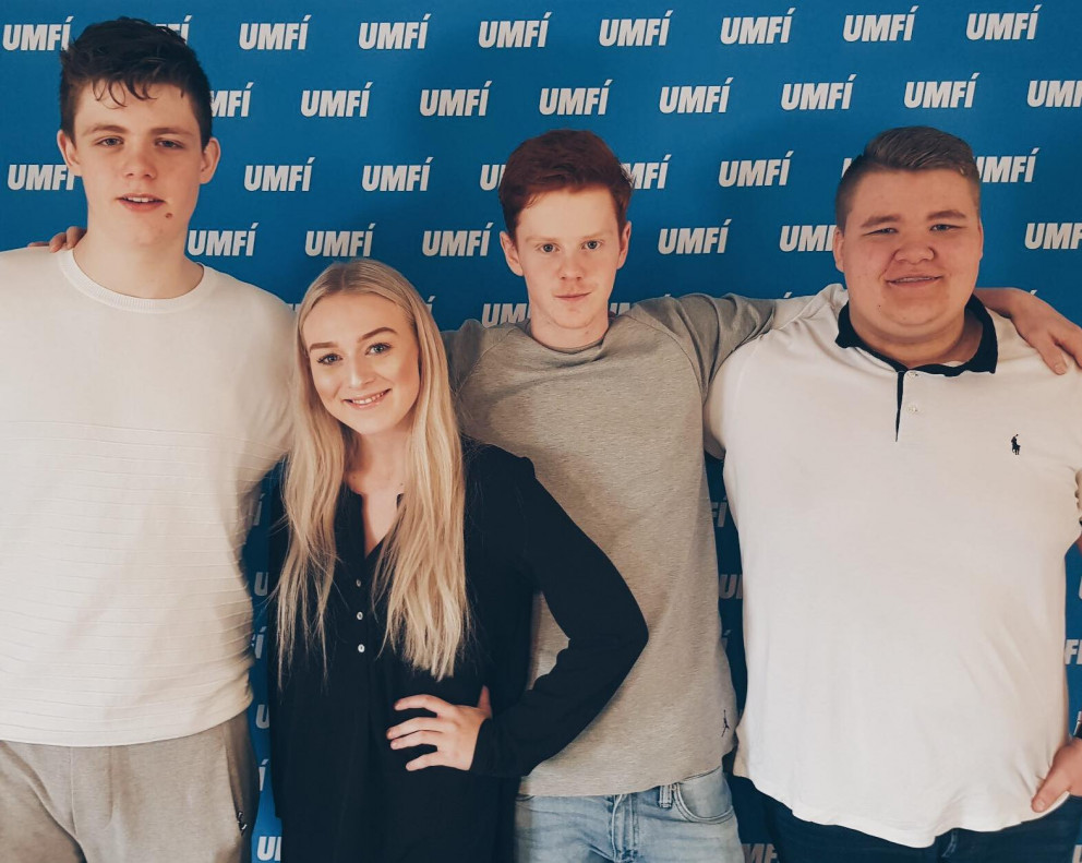 Þau Hlynur Snær, Berglín Sólbrá, Jón Ragnar og Hermann Nökkvi úr ungmennaráði Reykjanesbæjar.