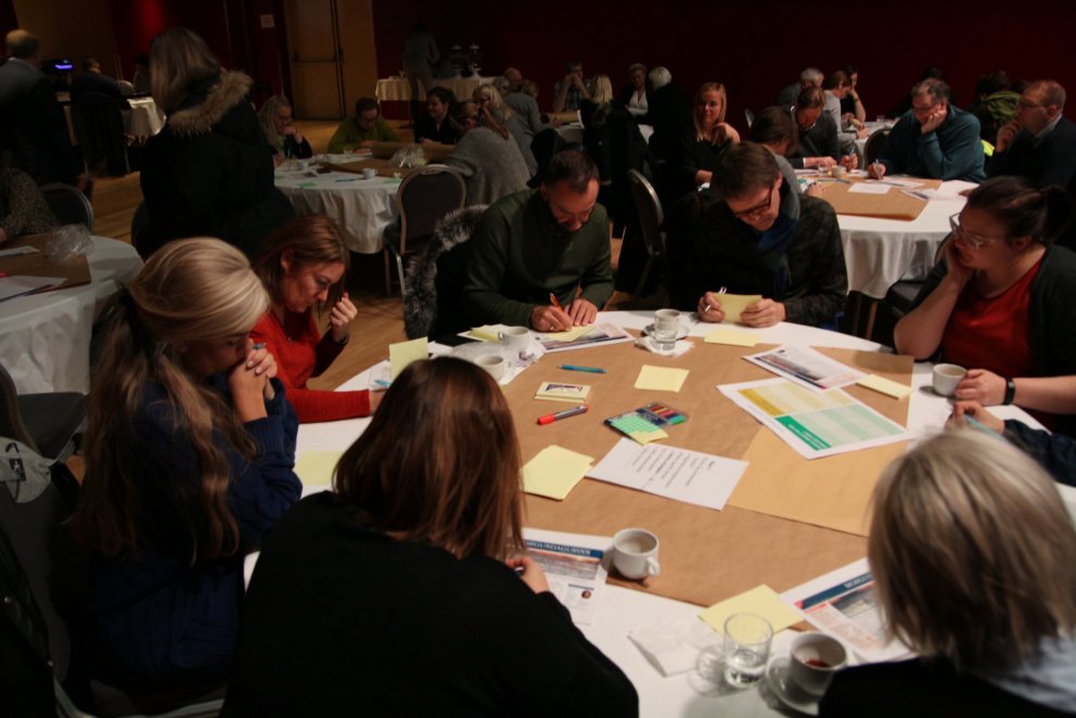 Frá stefnumótunarfundi í Stapa nýverið þar sem starfsfólk og bæjarfulltrúar áttu samtal um áhersluþ…