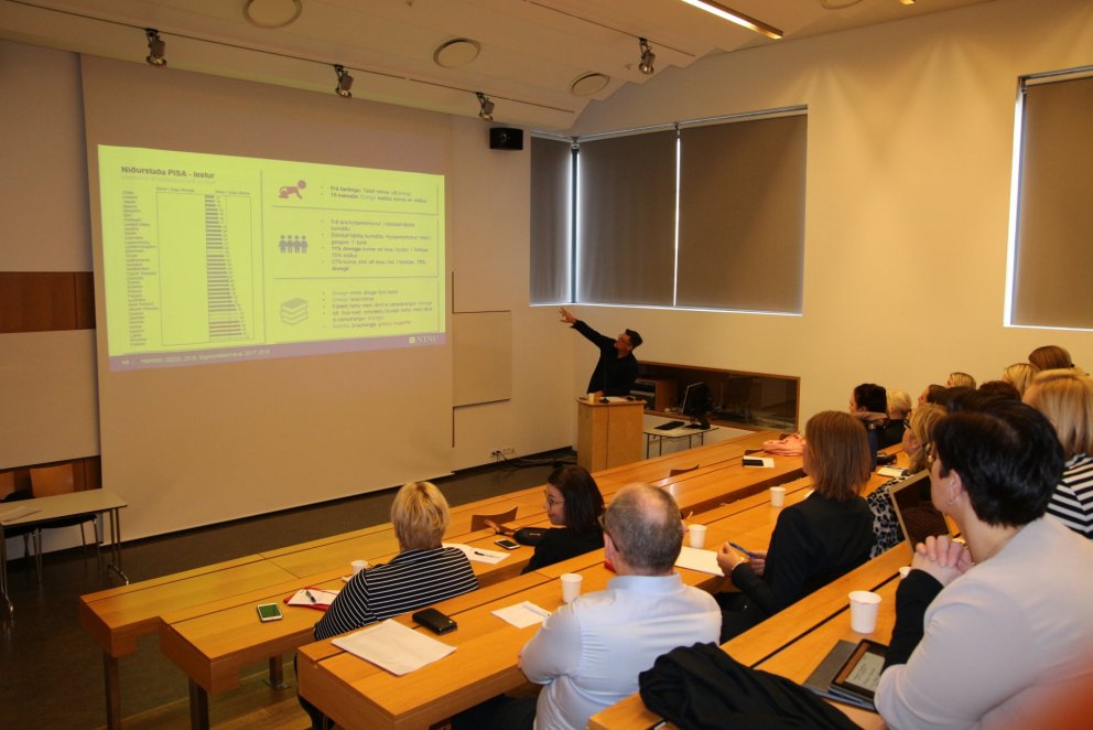 Hermundur Sigmundsson hélt erindi um læsi í Íþróttaakademíunni fyrir skemmstu.