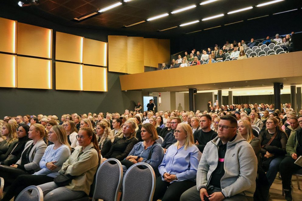 Um 350 starfsmenn grunnskólanna sóttu ráðstefnuna