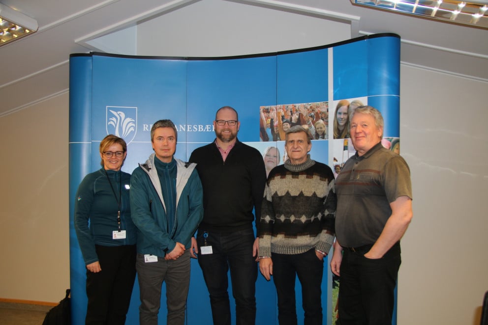 Hulda Ragnheiður Árnadóttir og Jón Örvar Bjarnason frá Viðlagatryggingum Íslands, Guðlaugur H. Sigu…