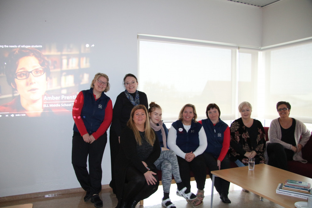 Hluti af teymi leikskólakennara sem kenna börnum sem hafa íslensku sem annað mál ásamt Dr. Angeleu …