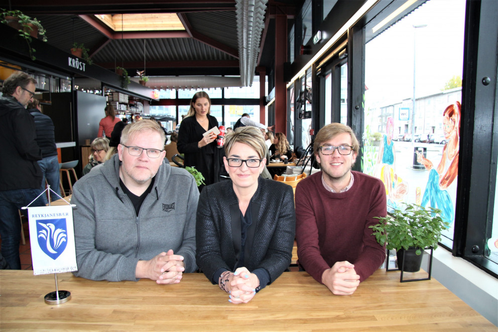 Fulltrúar Reykjanesbæjar í Útsvari í vetur, Kristján, Helga Sigrún og Grétar Þór. Áfram Reykjanesbæ…