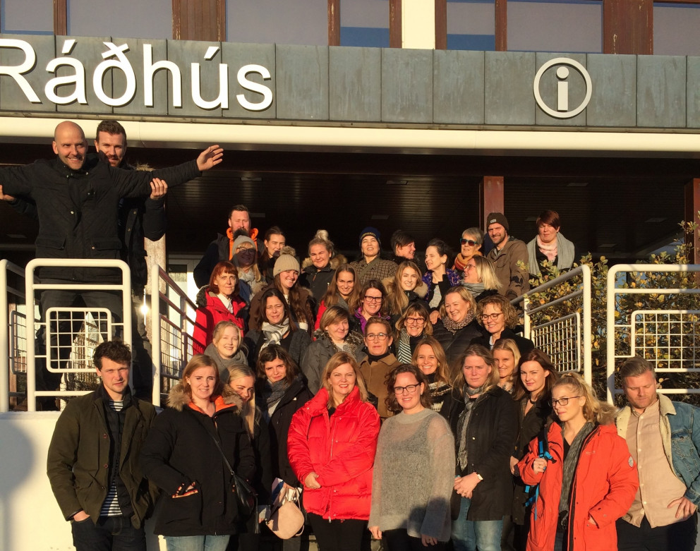 Hópurinn í Ráðhúströppunum.