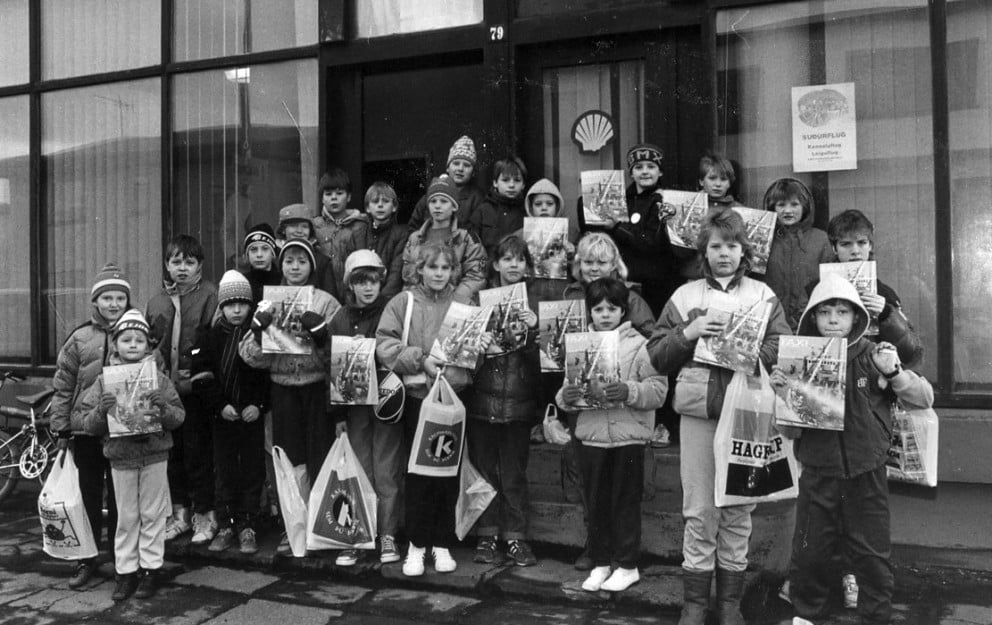 Ein gömul og góð ljósmynd úr bæjarlífinu.