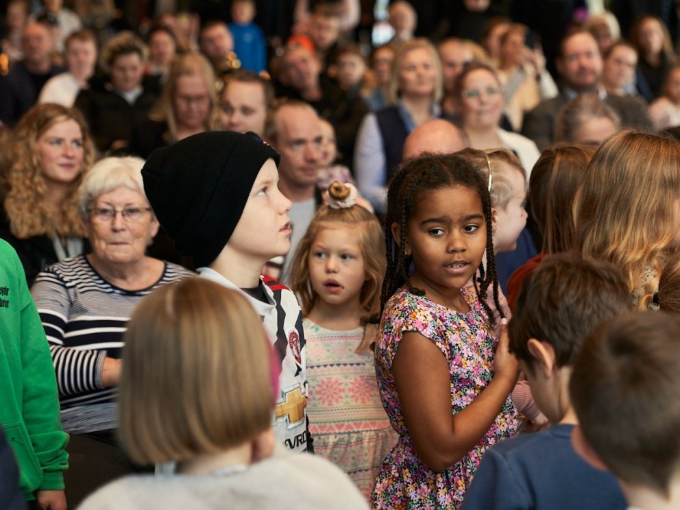 Gestir og skólabörn í Stapaskóla 2021