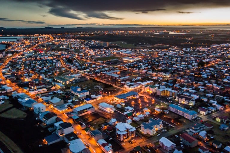 Horft yfir Reykjanesbæ.