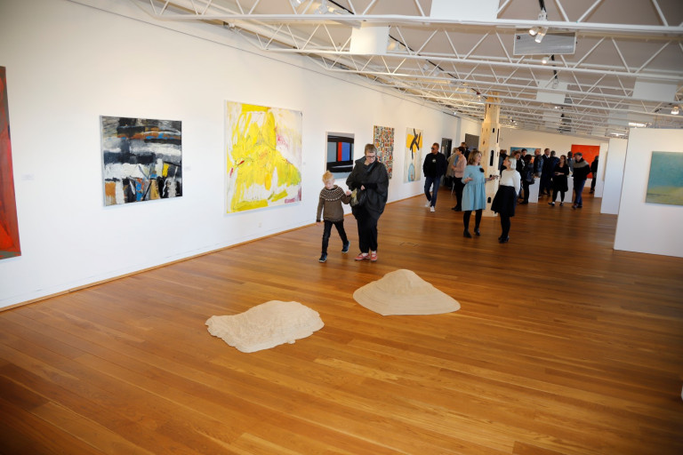 Frá 15 ára afmælissýningu Listasafns Reykjanesbæjar