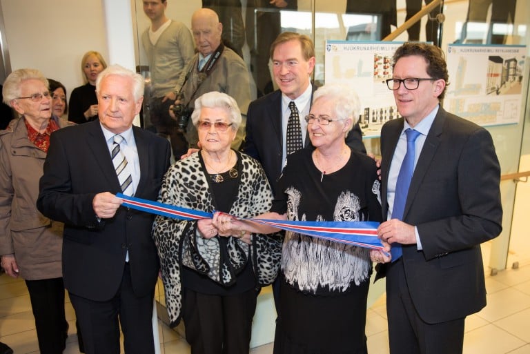 Frá opnun hjúkrunarheimilisins á Nesvöllum.