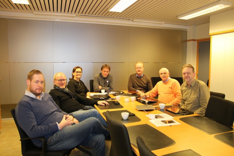 Bæjarfulltrúar, ritari og bæjarstjóri á 1200. fundi bæjarráðs. Frá vinstri, Jóhann Friðrik Friðriks…