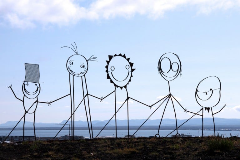 Þetta listverk getur hæglega endurspeglað flóru íbúa í Reykjanesbæ