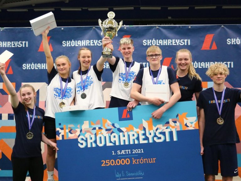 Lið Heiðarskóla er skipað þeim Emmu Jónsdóttur (armbeygjur og hreystigreip), Heiðari Geir Hallssyni…