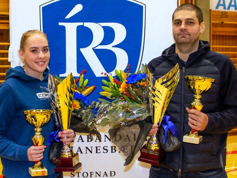 Eva Margrét Falsdóttir og Hörður Axel Vilhjálmsson eru íþróttakona og íþróttakarl Reykjanesbæjar 20…