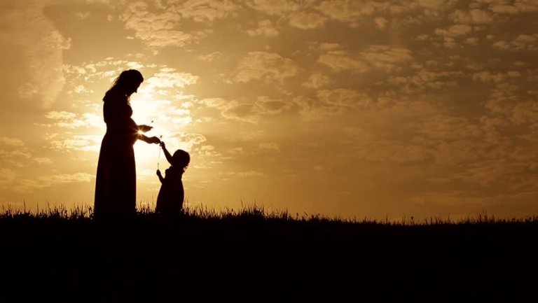 Námskeiðin fjögur miða að því að styrkja foreldra í uppeldishlutverki sínu. Ljósmynd af neti með le…