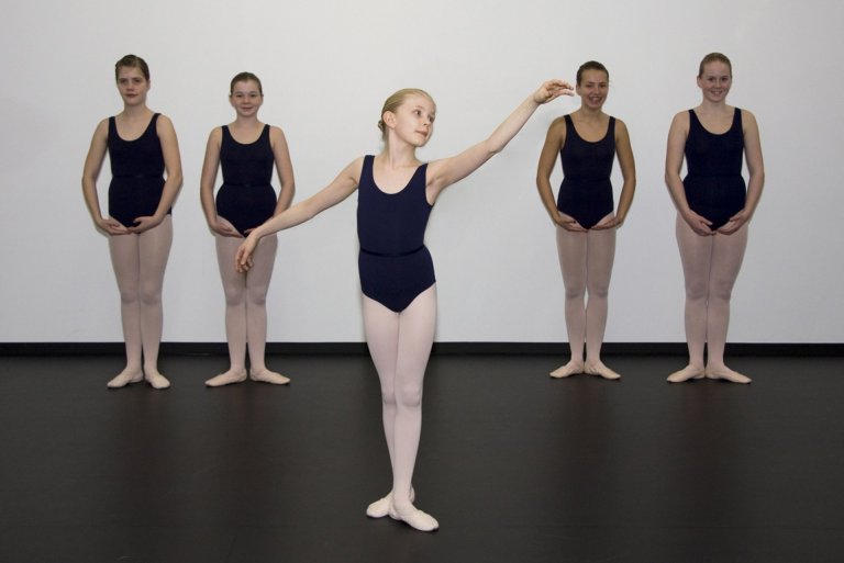 Ungar ballerínur í Bryn Ballett Akademíu.