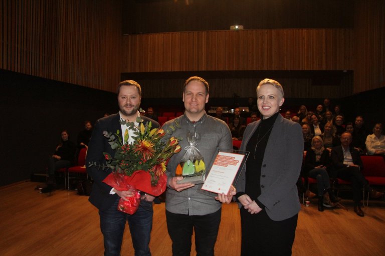 Frá afhendingu Nýsköpunar- og hvatningarverðlauna ferðaþjónustunnar á Reykjanesi 2019, t.v. Daníel …