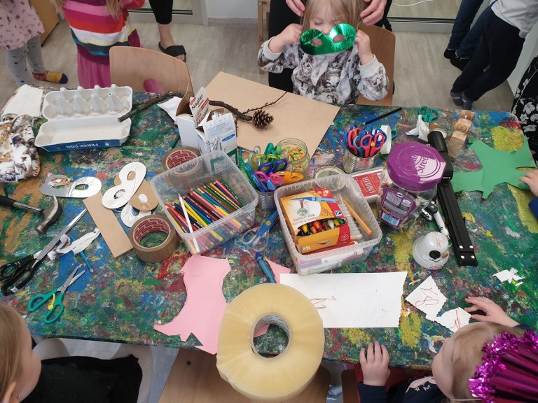 Hér má sjá efnivið úr vinnusmiðjunni í Skógarási. Ljósmynd: Skógarás