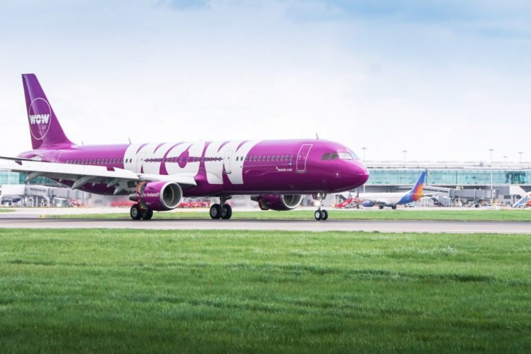 Ein af flugvélum WOW air. Ljósmynd af turisti.is